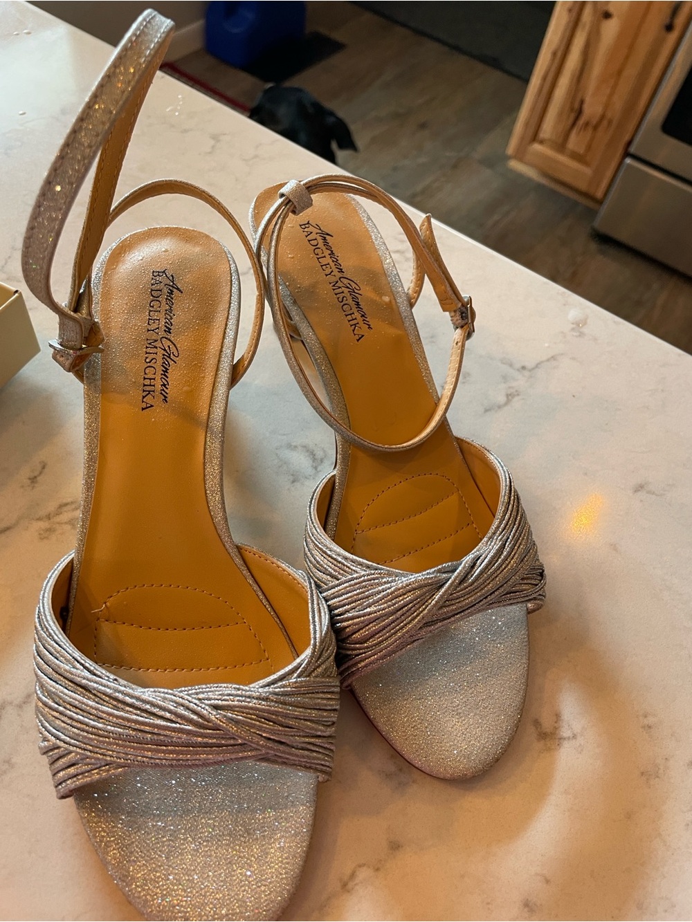 Badgley Mischka Silver Glitter Twisted-Strap Open-Toe Sandals